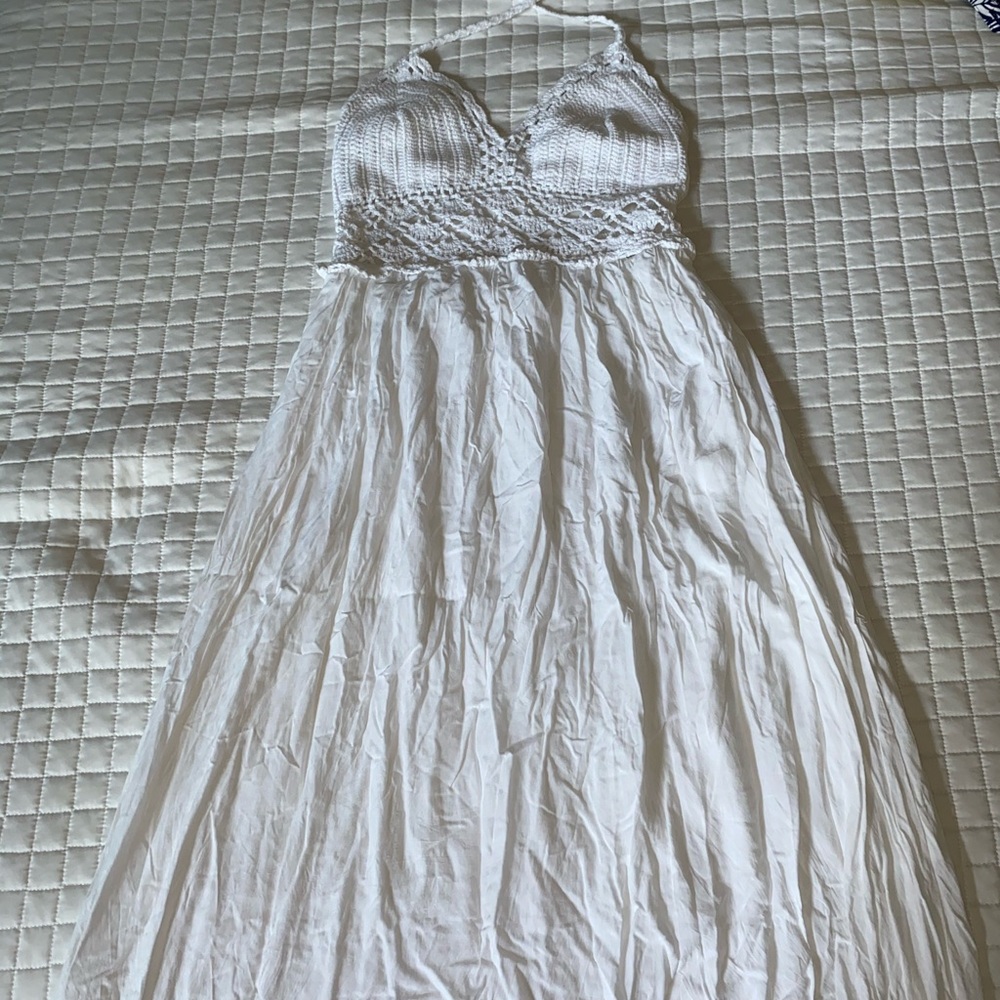 White crochet dress perfect for vacations